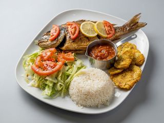 Dorada En Su Salsa