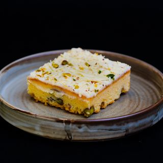 Brownie Blanco Con Pistachos