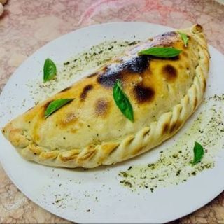 Calzone carbonara