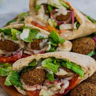 Flafel en rollo O pita