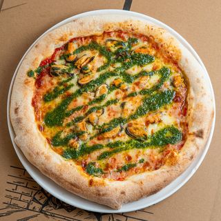 Pizza Mejillones Al Ajillo (Pequeña)