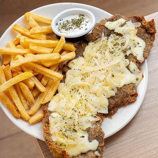 Milanesa Buenos Aires (Fugazzeta)