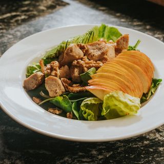 Ensalada De Aguacate Y Queso Azul