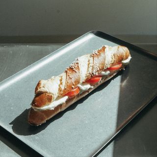 Bocadillo Caprese