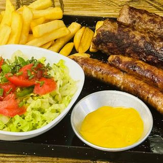 Plato Rumano Mici, Salchichas!