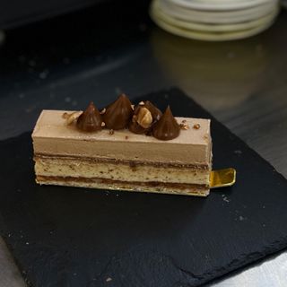 Tarta de mousse con dulce de leche 