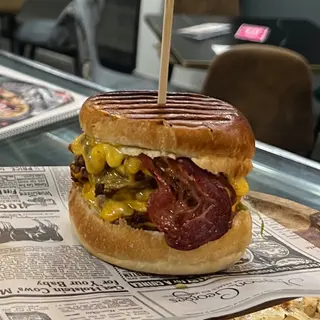 KM Burger