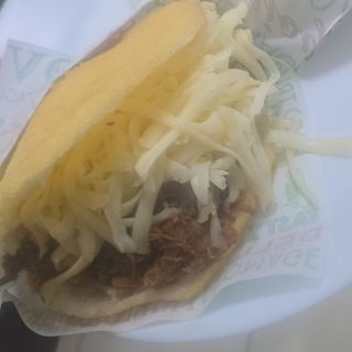 Arepa Carne Mechada