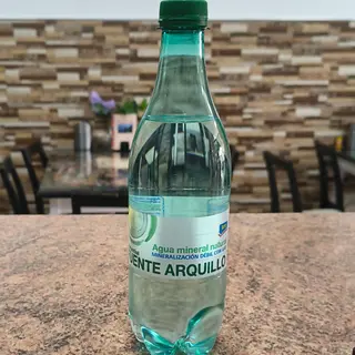 Agua Mineral con Gas