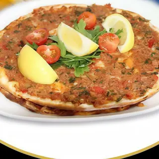 Piza Lamacun 