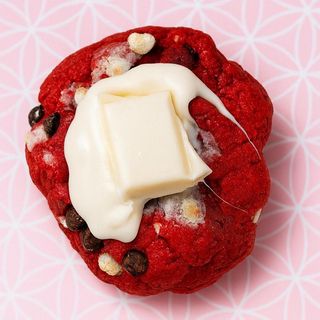 Crumbl cookie red velvet