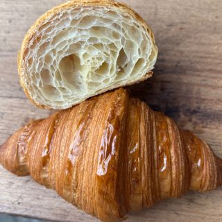 Croissant mantequilla