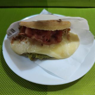 Arepa La Cojonuda