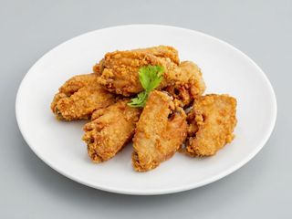 Alitas De Pollo Fritas (6 Uds.)