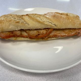 Bocadillo de lomo y Bacon