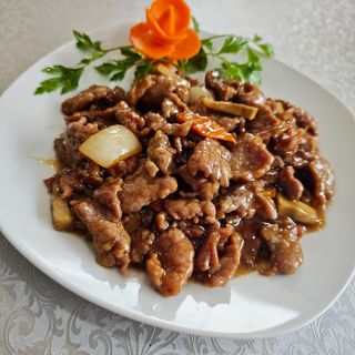 Ternera con  salsa picante