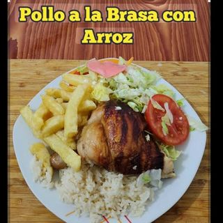MEDIO POLLO LA BRASA  CON ARROZ Y PATATAS