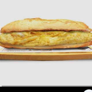 BOCADILLO DE tortilla francesa