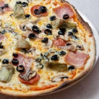 Pizza De 4 Estaciones (26 Cm.)