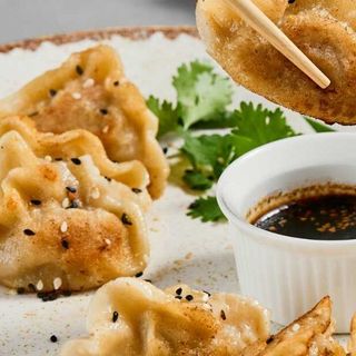 Gyozas (8 uds.)
