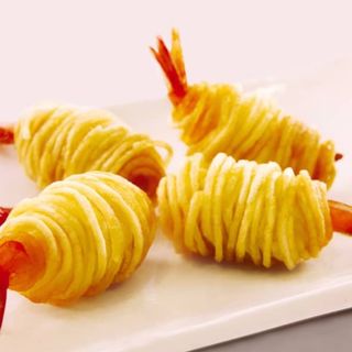 Crujiente de patatas con langostino