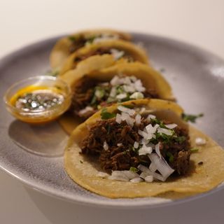 Pinche Tacos Birria (4 Uds.)