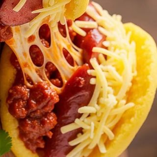 Arepa Longuiqueso XL — Longaniza premium + Queso derretido