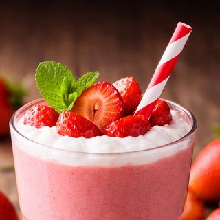 BATIDO DE  FRUTOS ROJOS