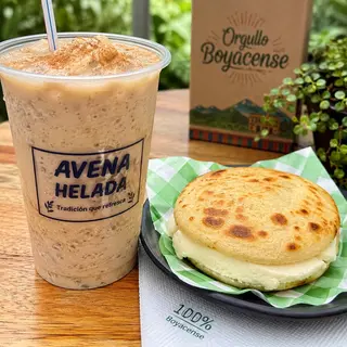 AVENA HELADA CON AREPITA
