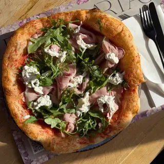 PIZZA Prosciutto y Burrata (30cm)