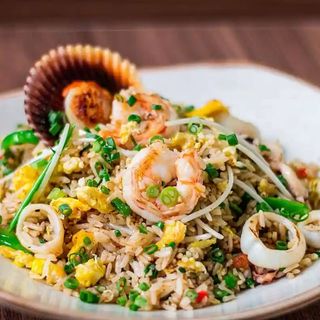 Arroz chaufa de mariscos