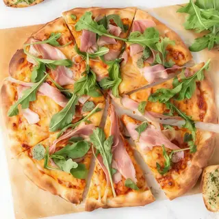 Pizza prosciutto (28 cm.)
