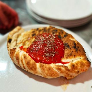 Calzone Pizzaiolo