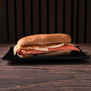 Perrito Caliente Queso Y Cebolla