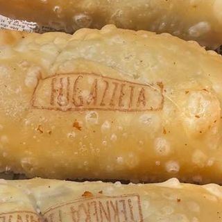 Empanada De Cebolla Y Queso (1 Ud.)