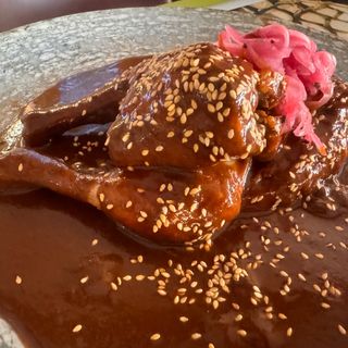 Mole poblano de la tierra de nuestro chef 