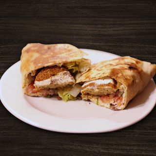 Sándwich Falafel
