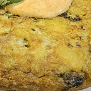 Tortilla De Patacas Con Cocido Gallego