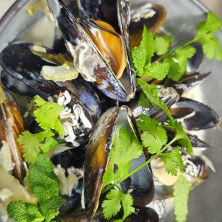 Mejillones Con Coco Y Cítricos