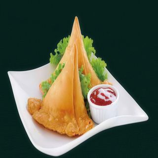 Samosa de pollo curry (4 uds.)