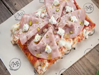 Pizza Cavi