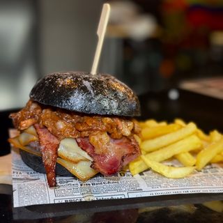 Hamburguesa La Trece