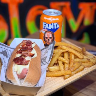 PERRITO QUESO Y BACON