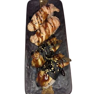 Niguiri mixto flameado 4pzs