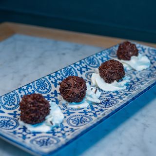 TRUFAS DE CHOCOLATE CON NATA
