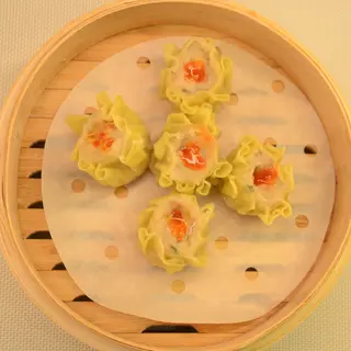 Shumai con cangrejo y yema