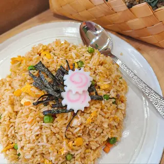 Arroz frito con tres delicias 