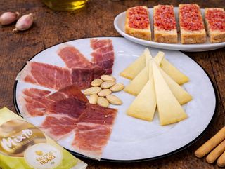 Surtido Jamon ibérico y Queso Manchego