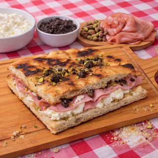 Focaccia di Mortadella