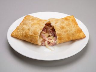 Pastel De Feira  Bacón Con Queso (18 Cm.)